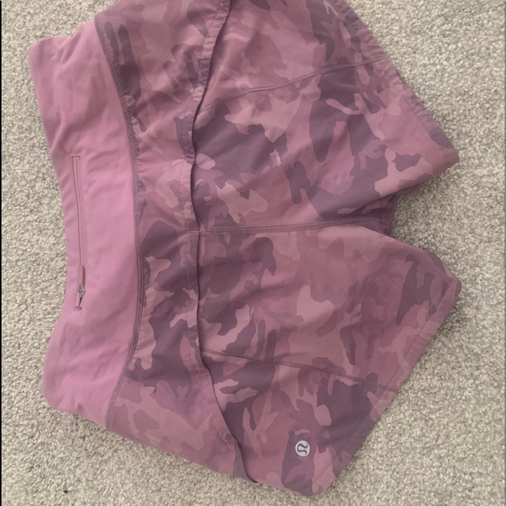 lululemon speed up shorts incognito camo pink size 4 tall shorts